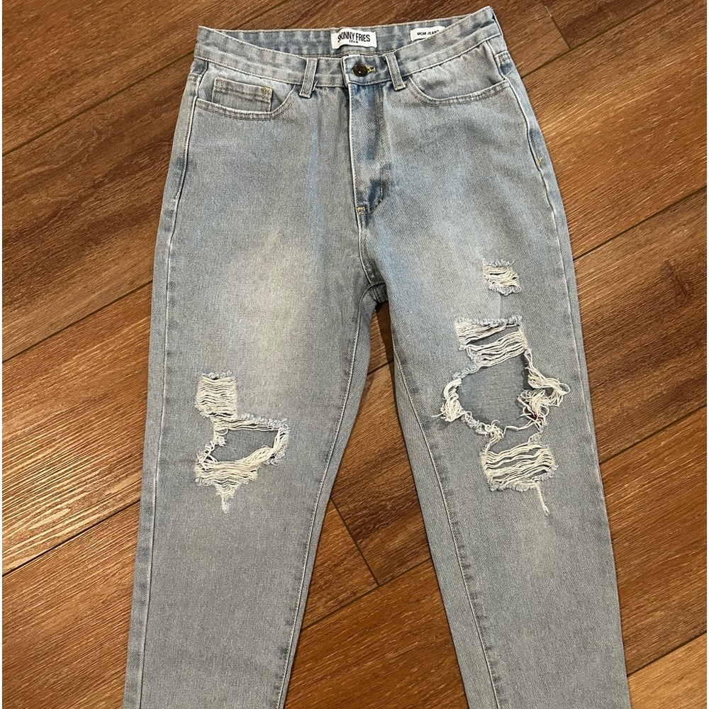 Skinny Fries Mom Jeans